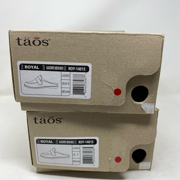 Taos Womens Royal Slip-On Loafer- Black/White Cheetah Mult - Picture 7 of 7